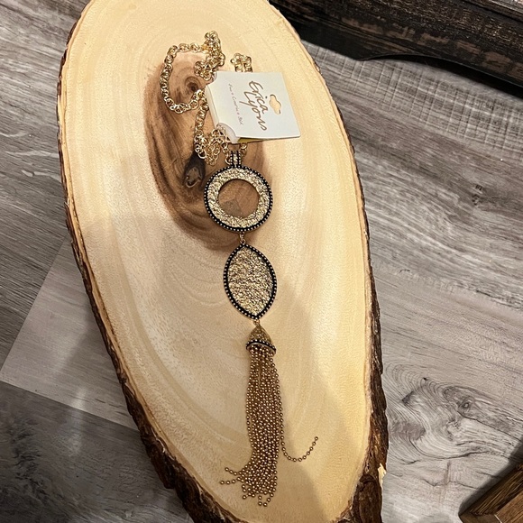 3/$18 Gold Pendant Necklace with Tassel Lot 736 - Picture 5 of 10